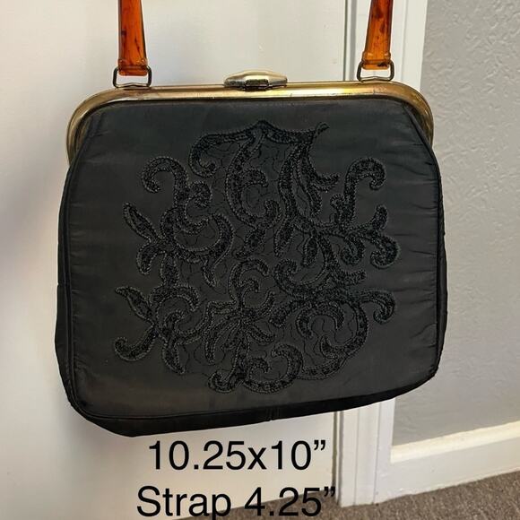 Vintage 1940s Large Black Satin Floral Embroidered Handbag with Lucite Handle 2 - Picture 12 of 12